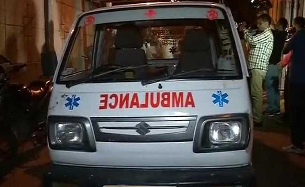 Denied Ambulance, Odisha Man Carries Sons Body On Trolley Rickshaw