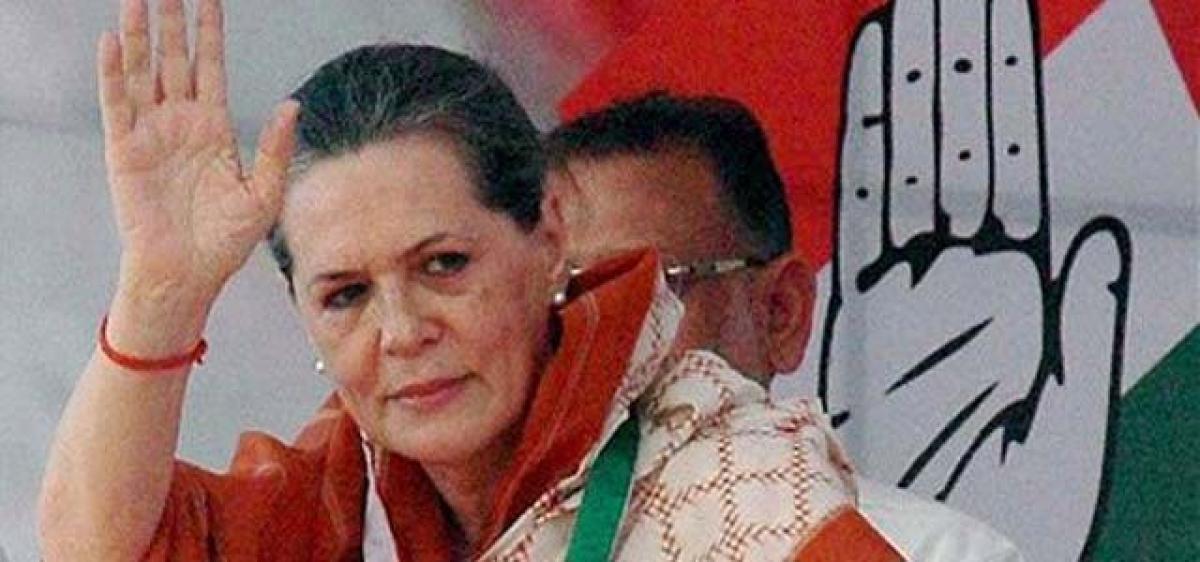 Congress plans Sonia meet on T-day to galvanise party