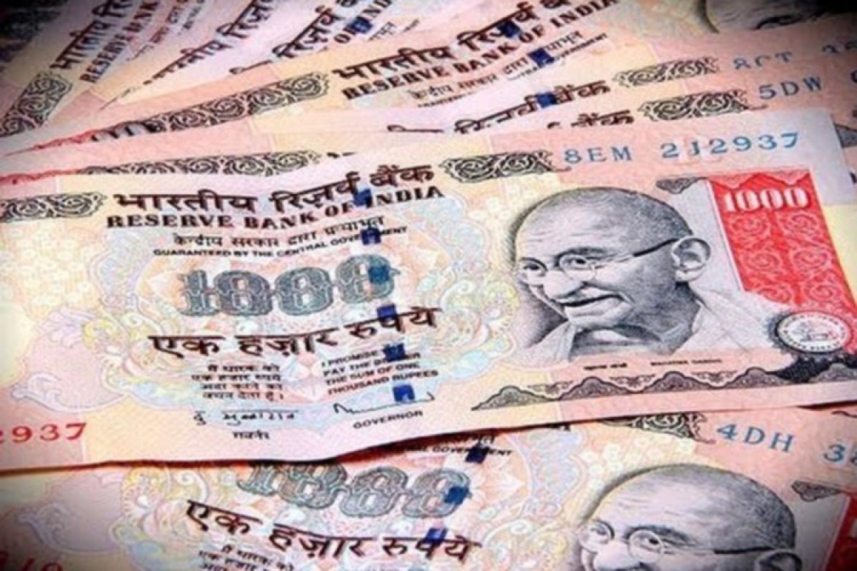 Woman arrested for trying to deposit fake currency notes