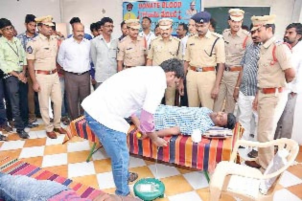 Donate blood, save lives: SP Ake Ravi Krishna