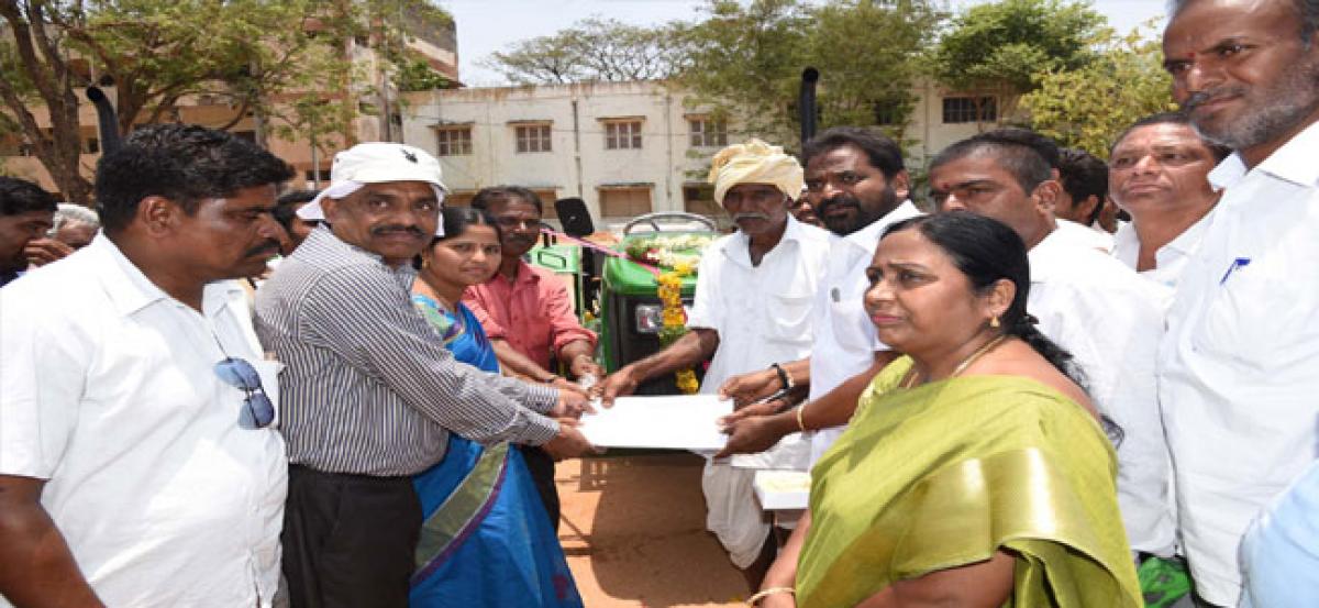 Twenty Palamur farmers get tractors on subsidy