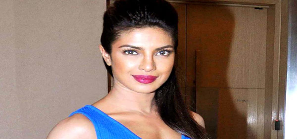 Priyanka Chopra resumes work after head injury