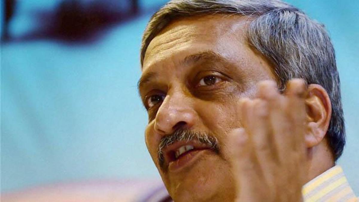 Parrikar to place all facts on AgustaWestland deal in Parliament on May 4