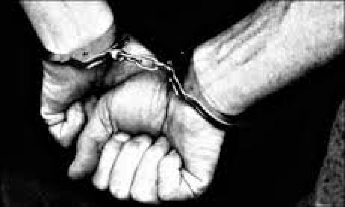 Kidnappers held; minor girls rescued