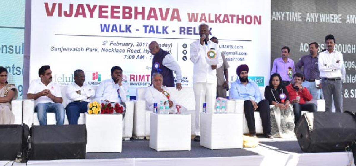 Vijayeebhava walkathon at Sanjeevaiah Park