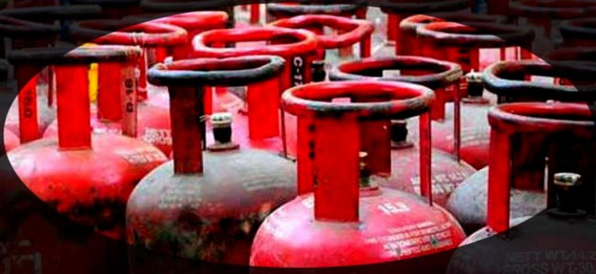 Indian Oil Corp hikes prices of non-subsidised cooking gas by Rs 37.50 per cylinder