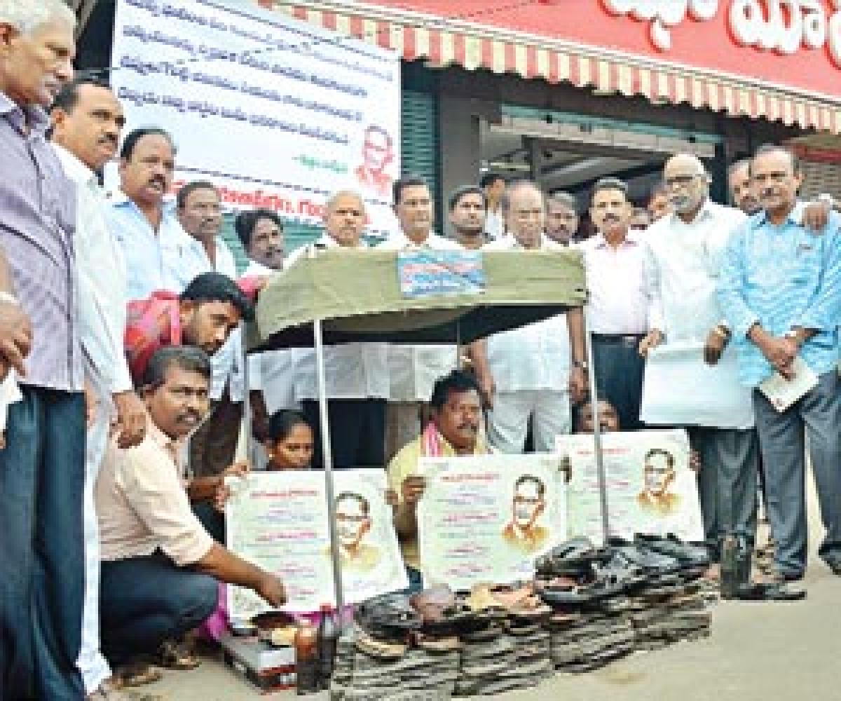 RMU demands railway zone at Vijayawada