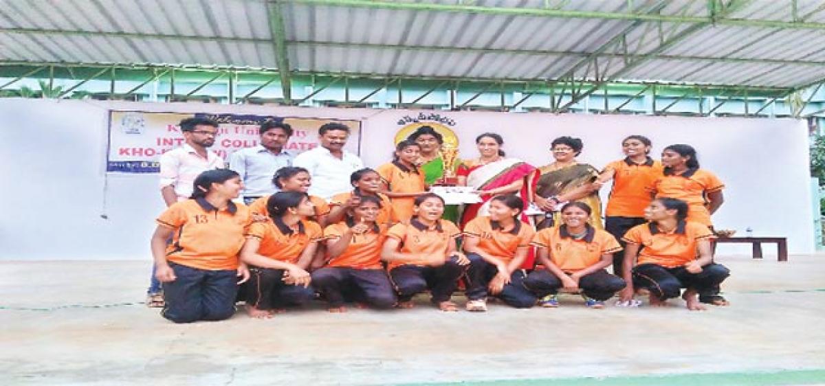 Siddhartha Mahila Kalasala wins Krishna University Kho Kho Championship