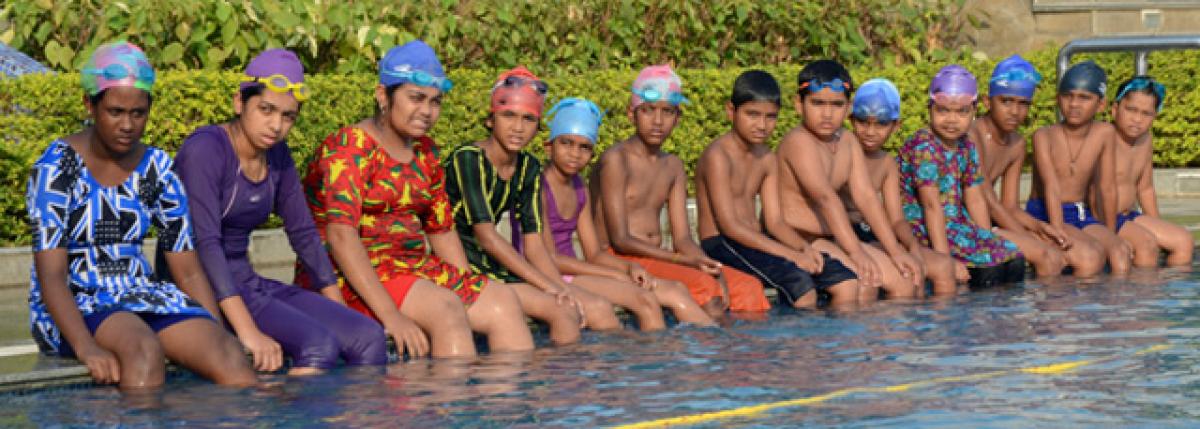 Free swimming camp for children