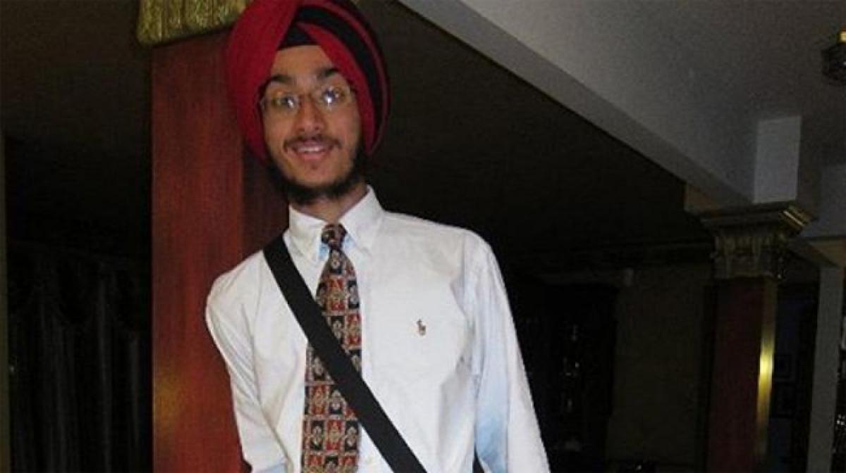 Sikh-American teen forced to remove turban at US airport