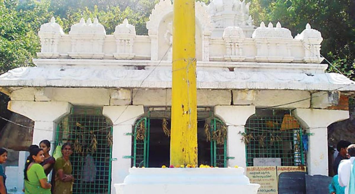 Undrugonda temple in ruins, cries for attention