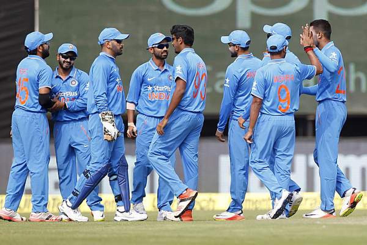 India dismiss New Zealand for 190 in 1st ODI