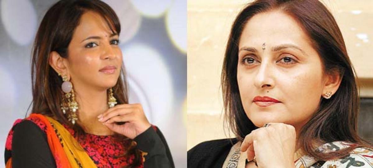 Traffic cops stop Manchu lakshmi car, Jayaprada takes breath analyser test