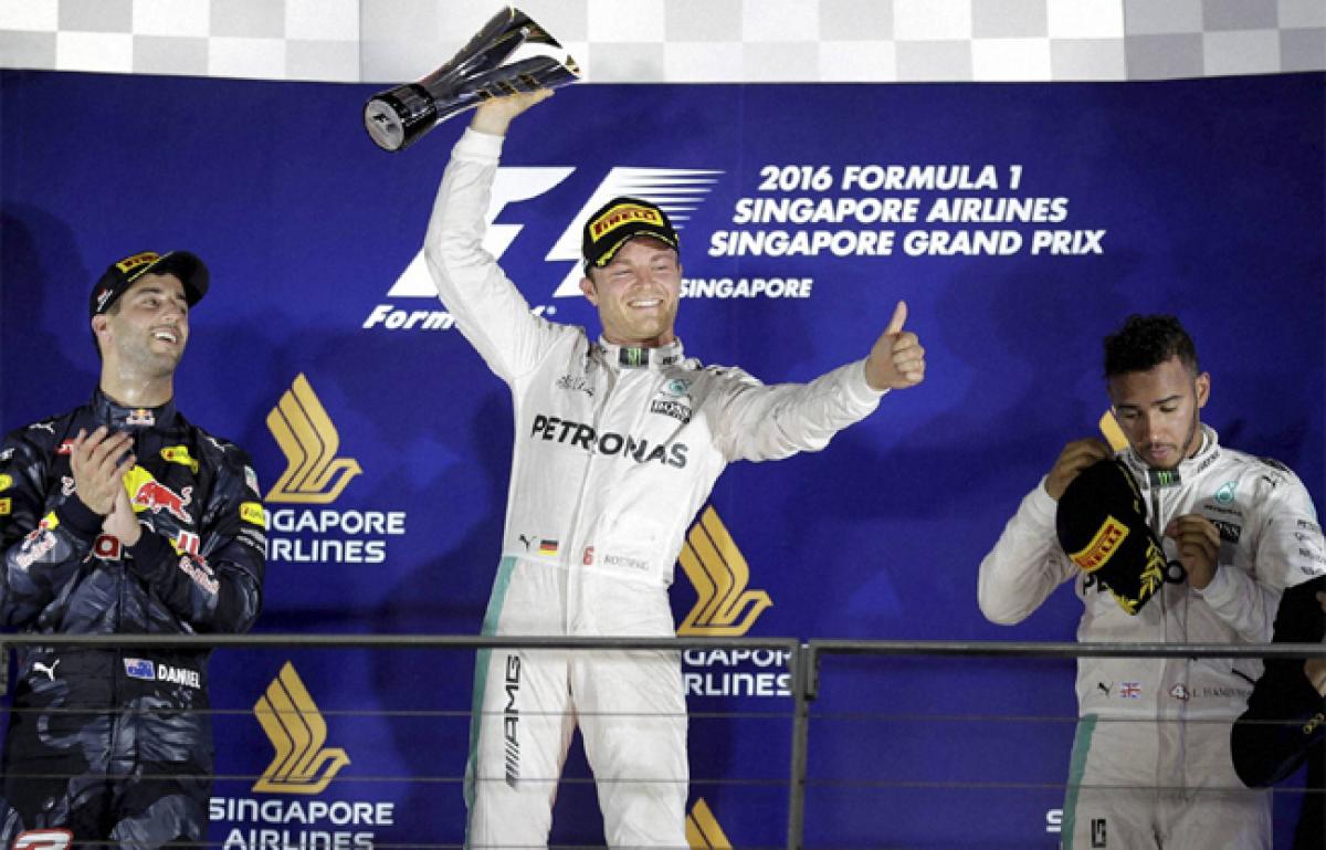 Rosberg wins Singapore GP