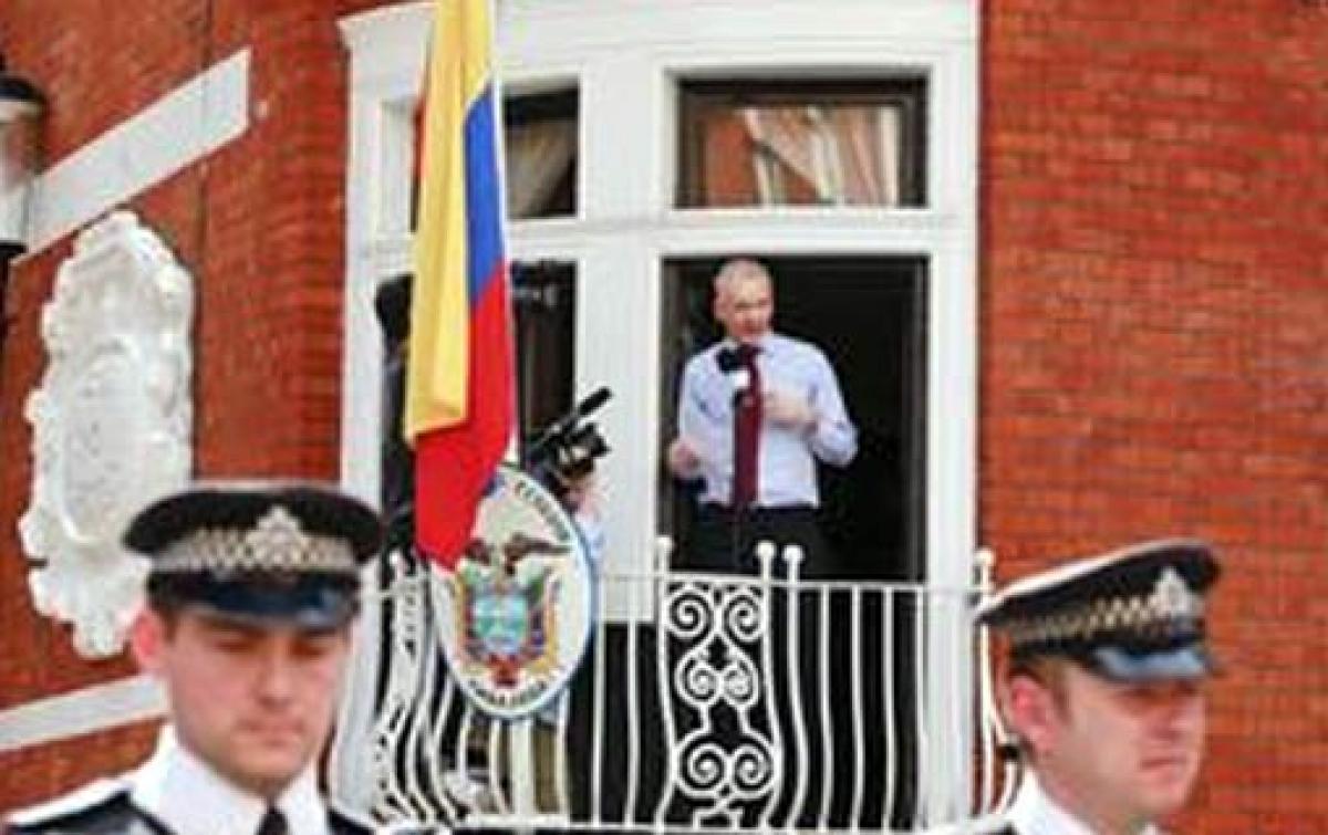 Sweden to question Wikileaks founder Julian Assange