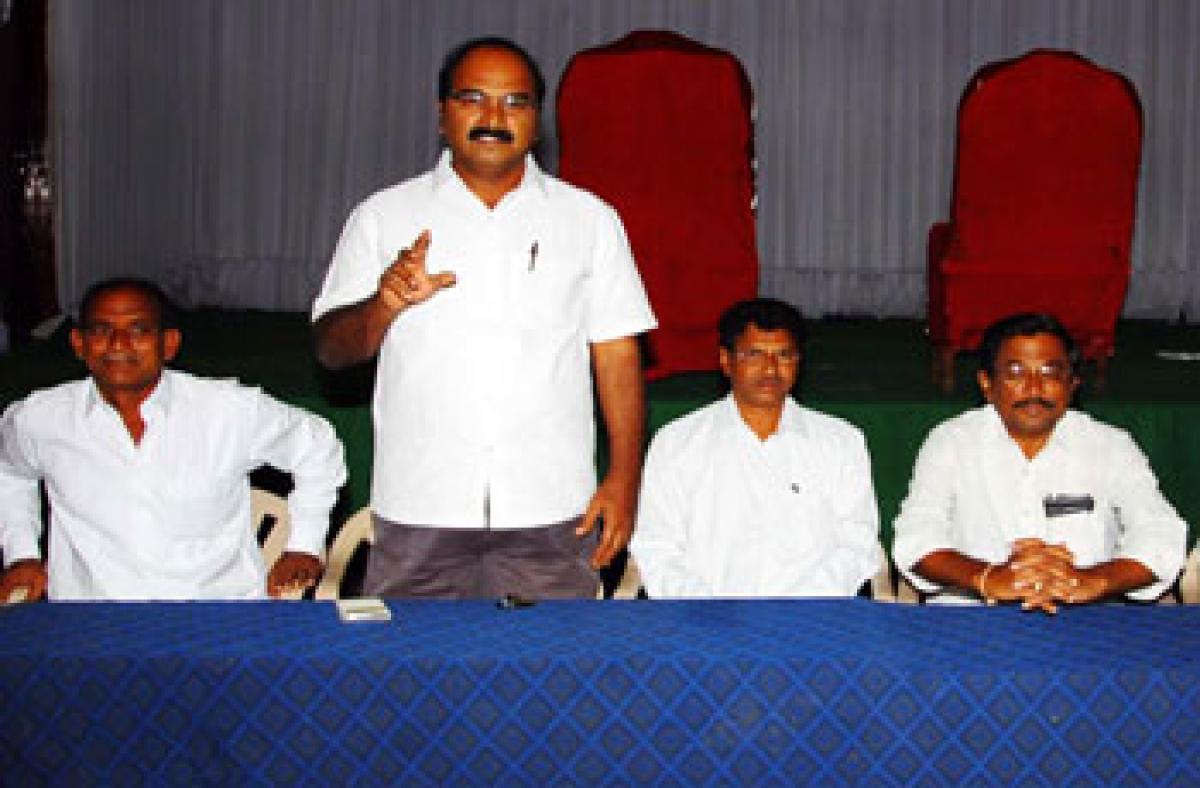 Rythu Sangham leaders to visit Khammam