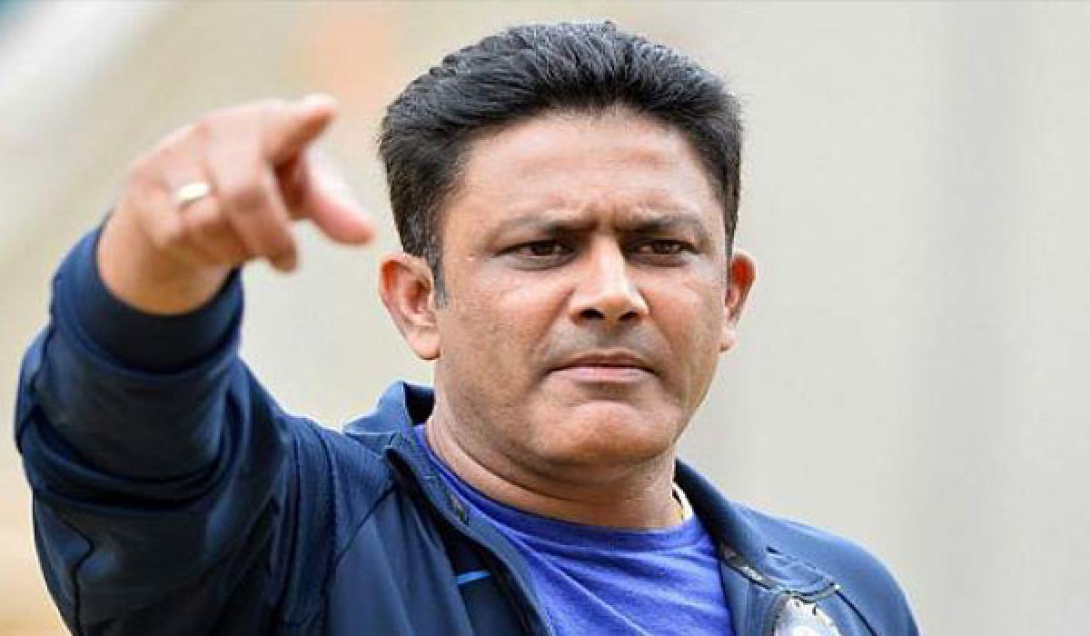 Anil Kumble for 150% hike for Grade A players