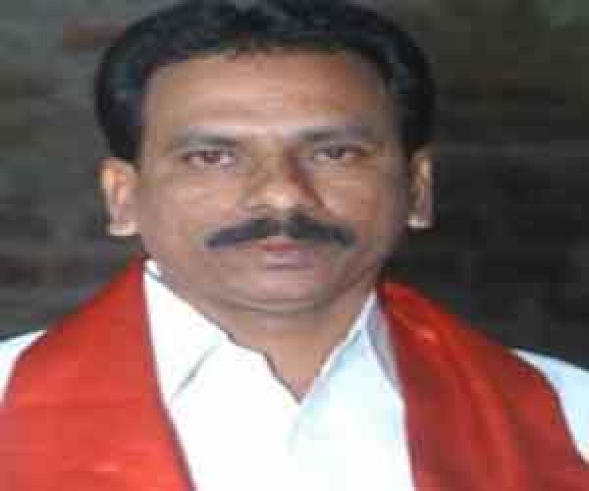 Lone CPI MLA, top Congressmen joining TRS