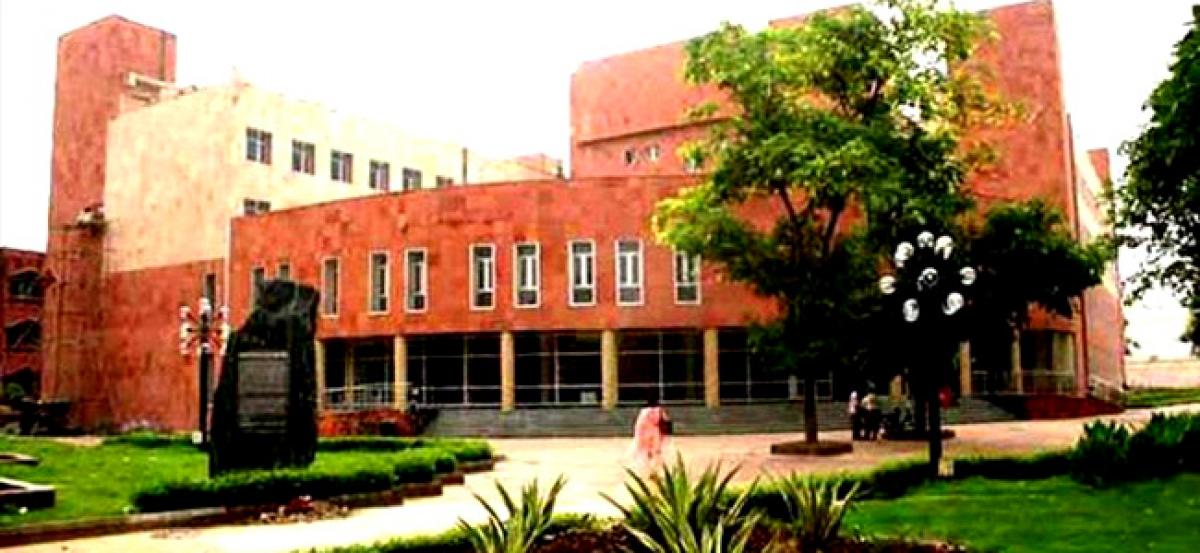 Jamia Millia Islamia to get special postal cover