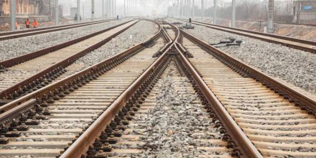 Rajasthan: Couple commits suicide by jumping in front of train