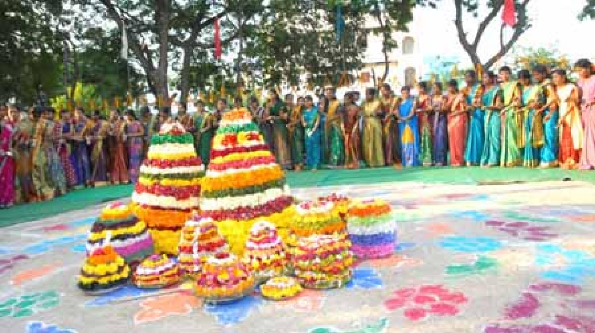 Traffic restrictions imposed for Saddula Bathukamma today