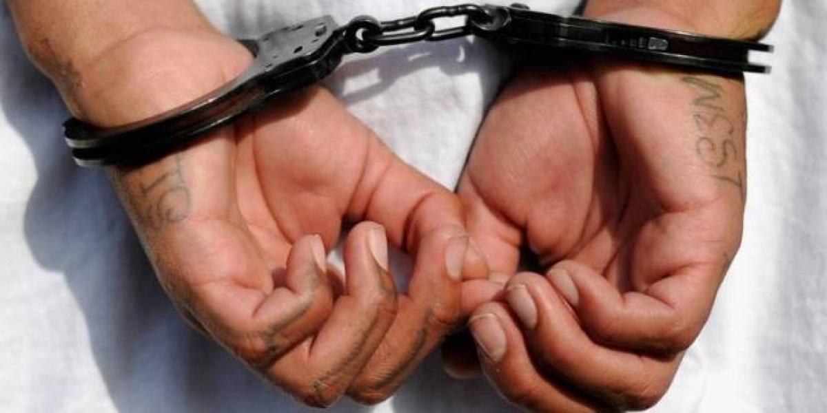Three arrested in Delhi for extorting from NRIs