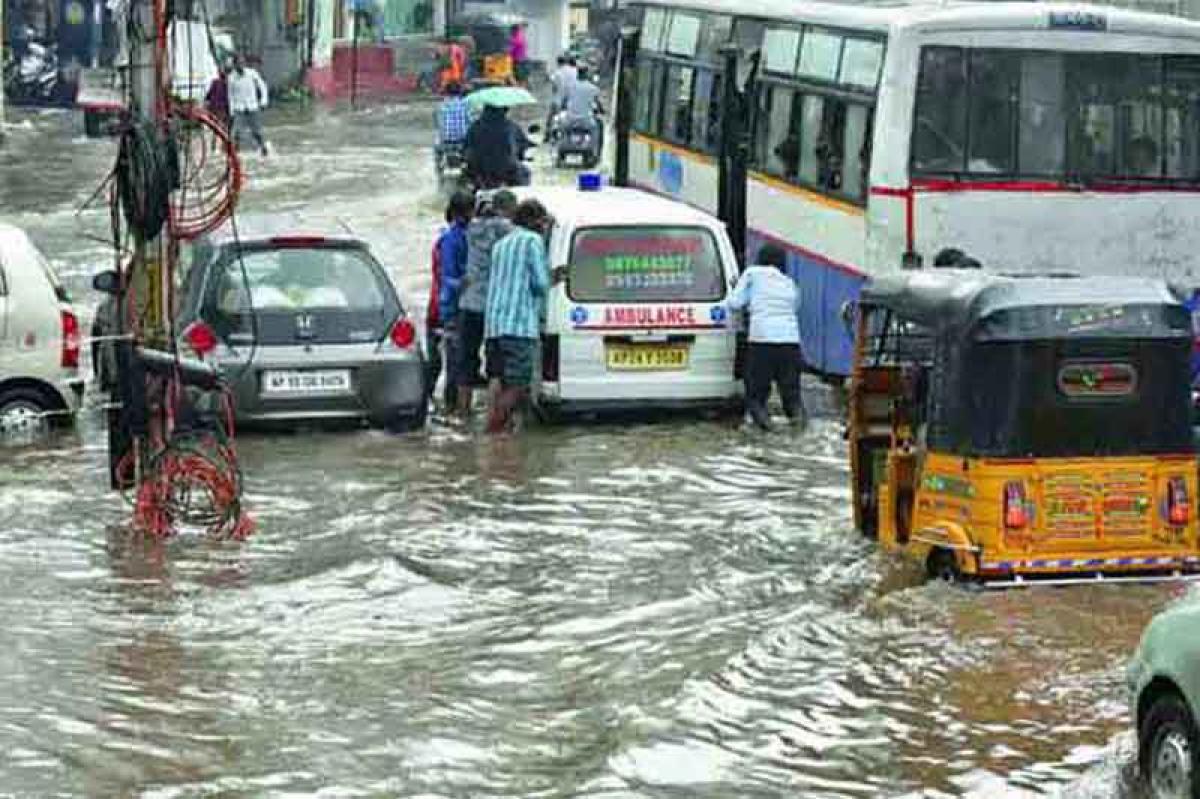 AP floods: Death toll rises to 10, state govt announces ex gratia of Rs 4 lakh