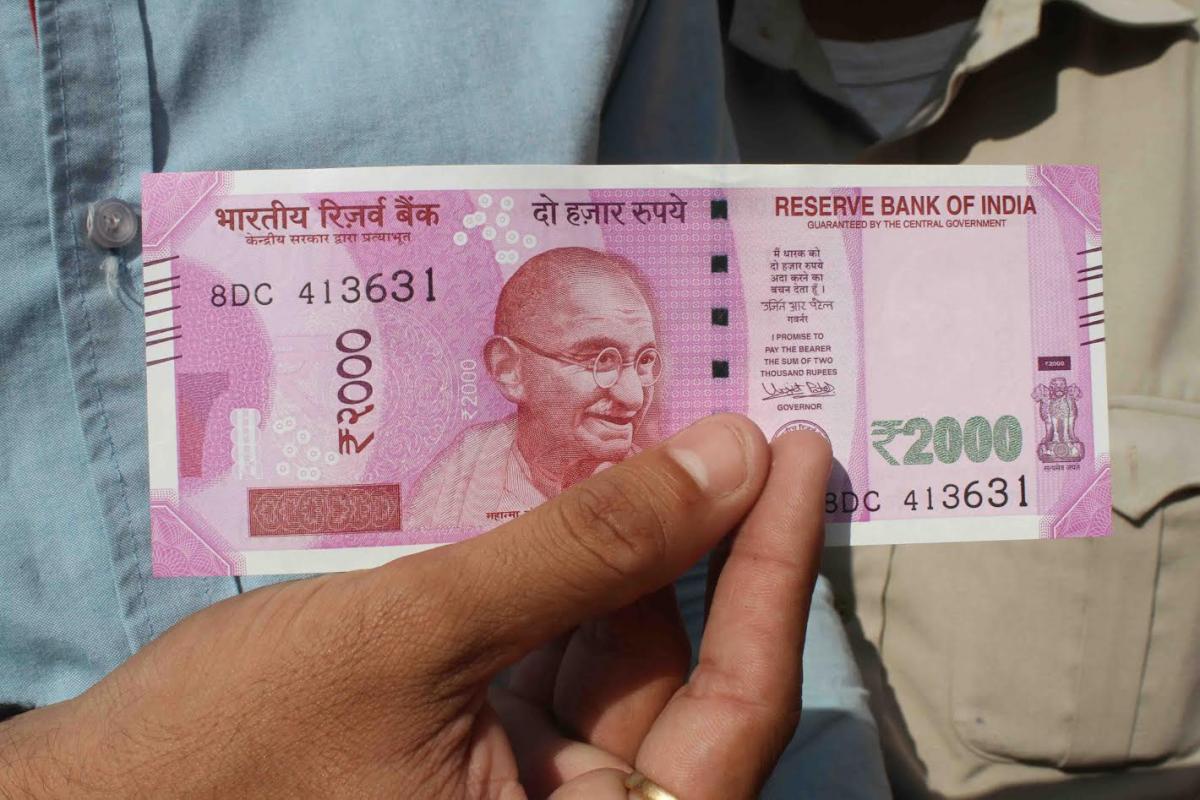 Two bank officials booked for depositing Rs 6 lakh currency without ID proofs