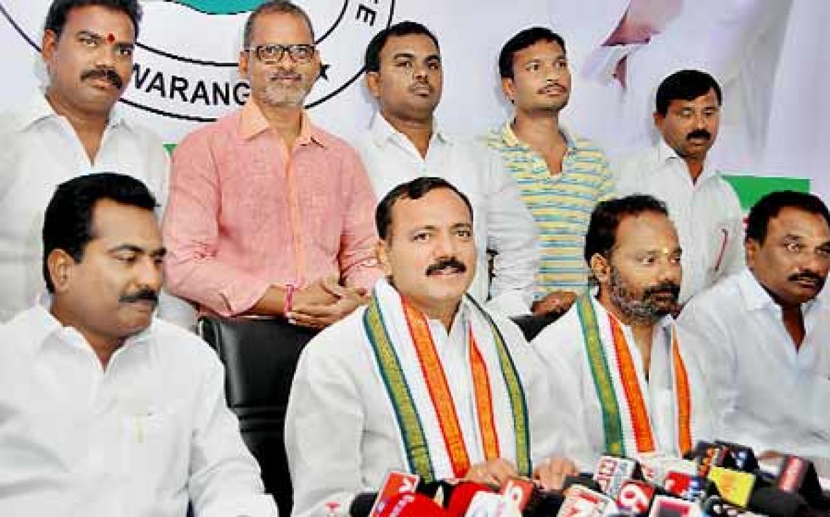 ‘KCR neglecting Warangal’