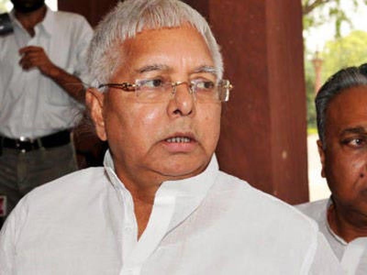 Lalu Prasad  advises people to drink tadi to avoid spurious liquor