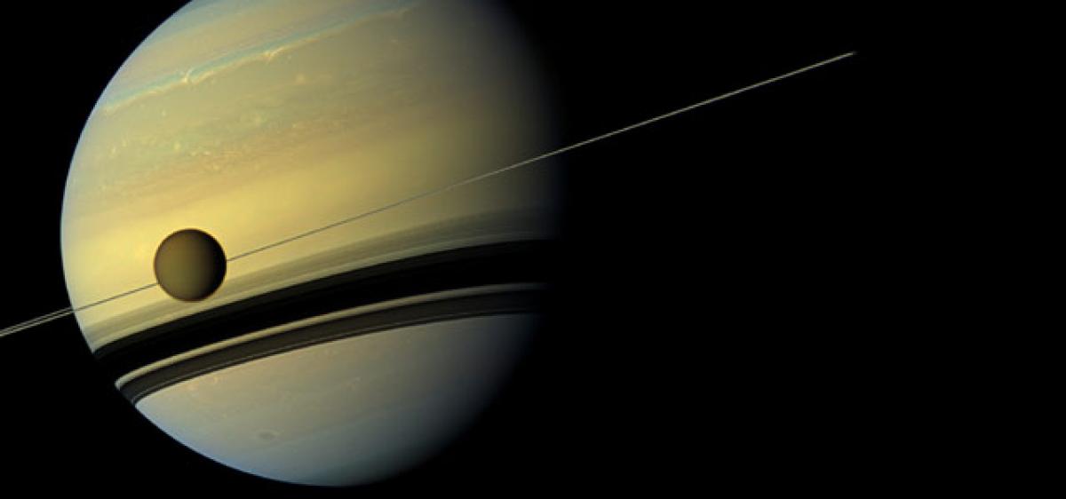 Sands of Saturns moon Titan are electrically charged