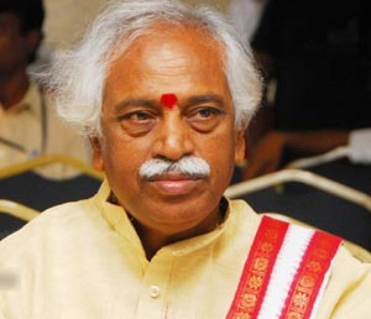 dattatreya-assails-telangana-govt-stand