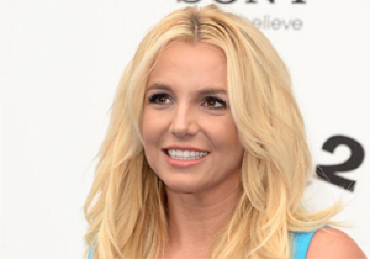 Britney Spears obsessed with meditating