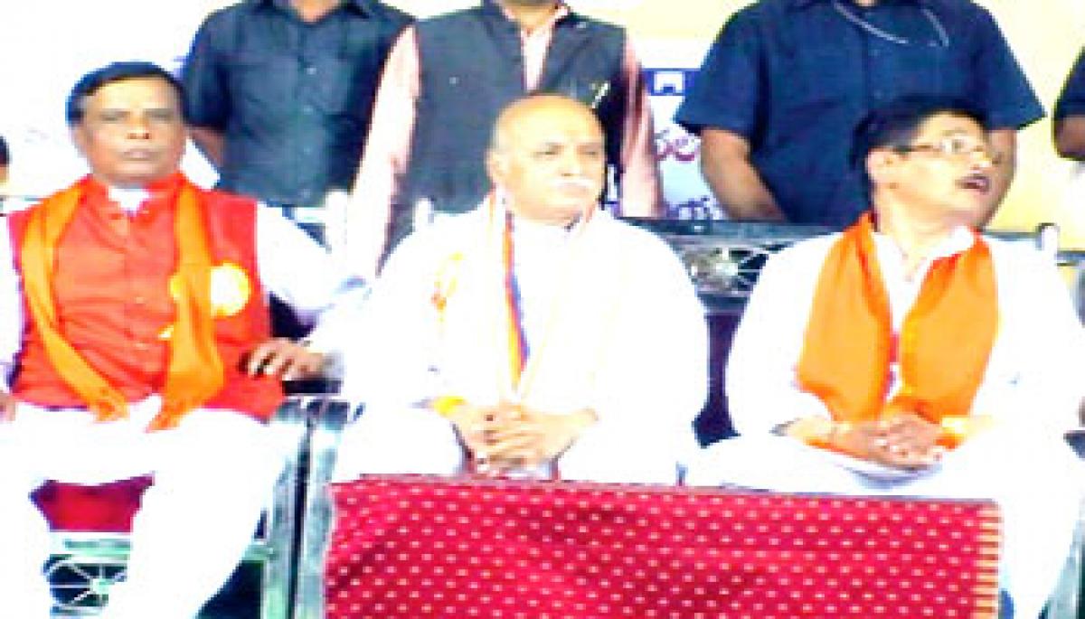 Elect CMs, PM who protect Hindus, says VHP leader