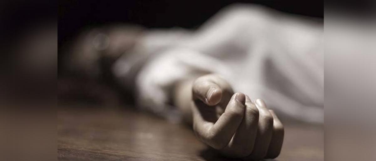 Partially naked body of 70 year old found in New Delhi