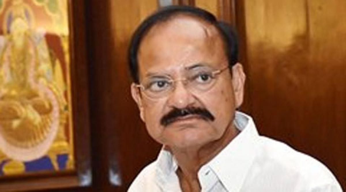 Venkaiah Naidu launches HRIDAY in Warangal