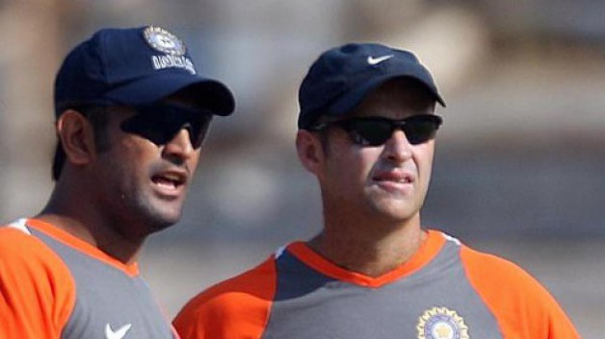 Removing MS Dhoni from ODI captaincy would be a huge mistake, says Gary Kirsten