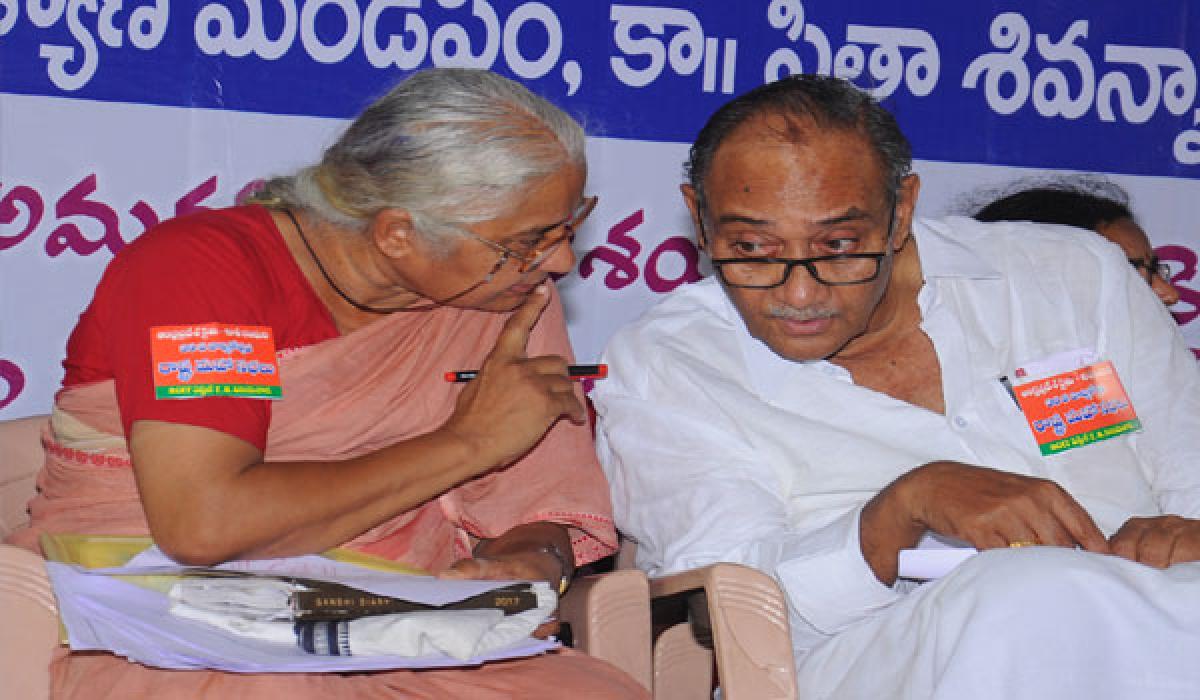 Medha Patkar accuses govt of  suppressing rights of farmers