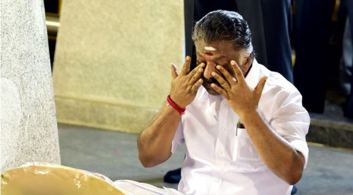 Live: I have never betrayed AIADMK - Paneerselvan