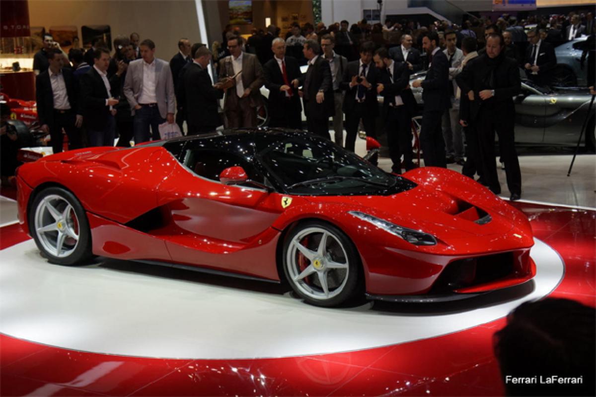Check out LaFerrari Spider, fastest topless cars on the planet