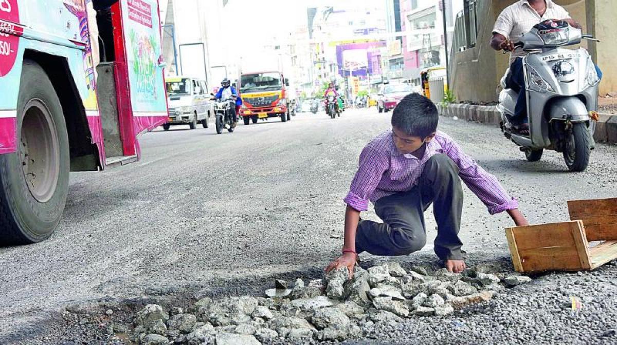 Hyderabad boy takes up responsibility to fill potholes after witnessing fatal accident