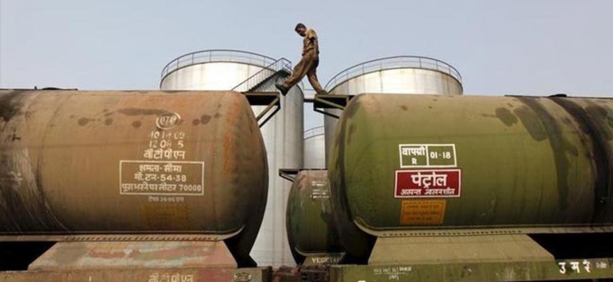 Indias Jan Iran oil imports up 1.5 percent month/month