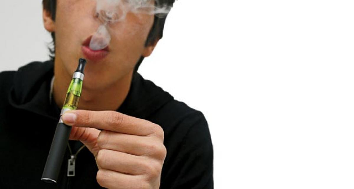 e-cigarettes can harm lungs in asthmatic young smokers