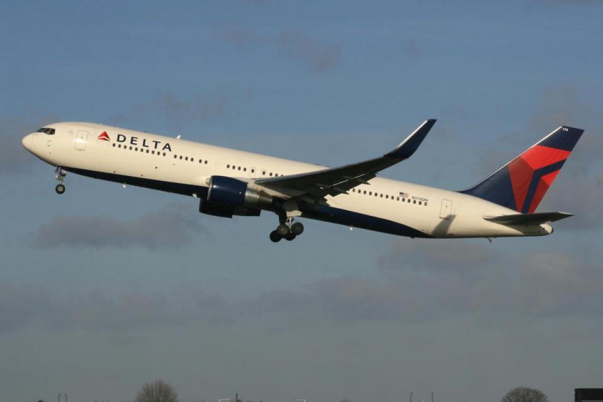 US air marshal leaves her loaded gun in Delta flight’s toilet