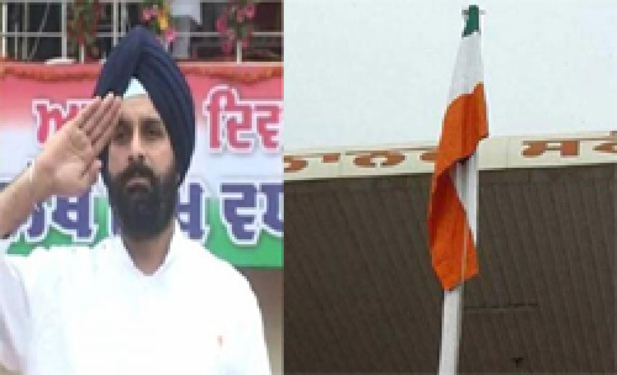 Punjab Minister unfurls national flag upside down in Amritsar