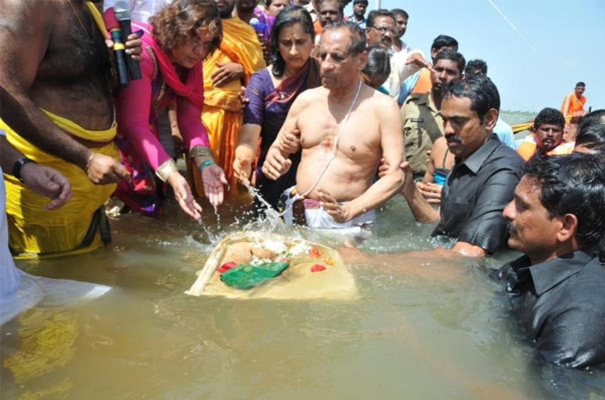 Swachh Pushkaralu wows pilgrims