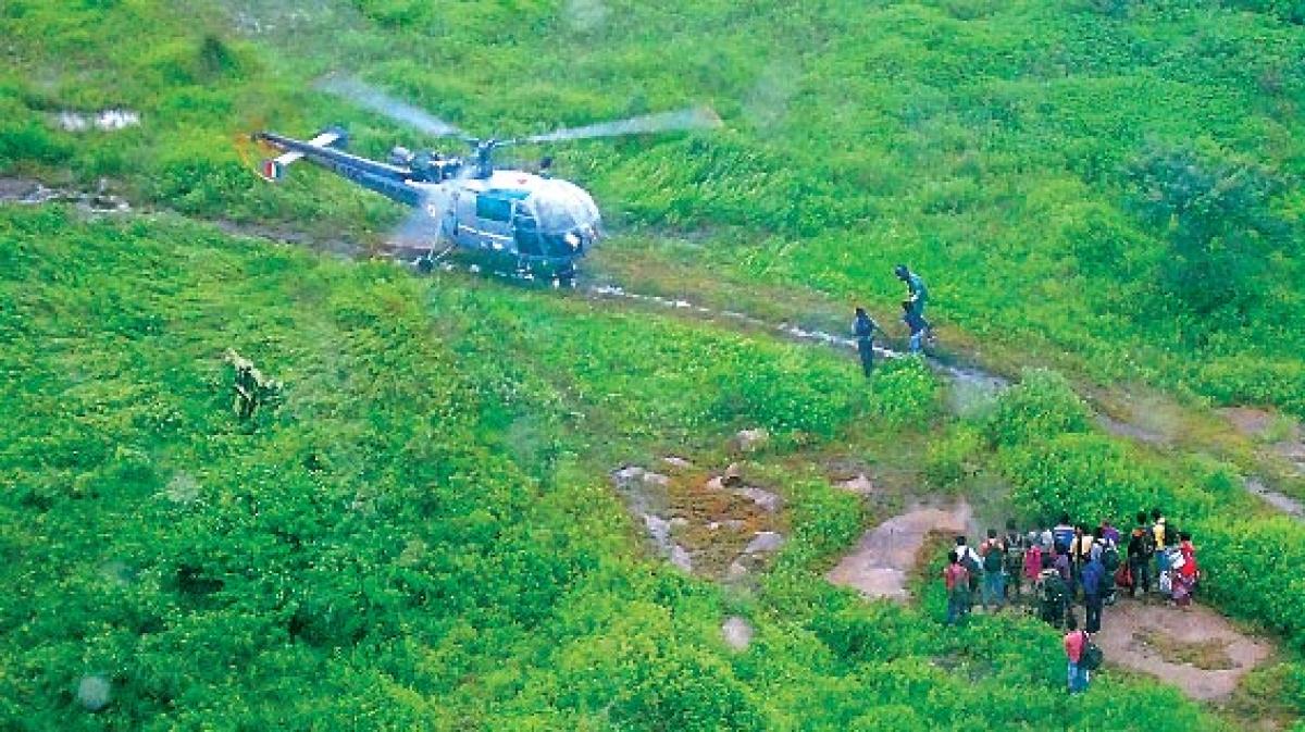 Air Force rescues construction workers