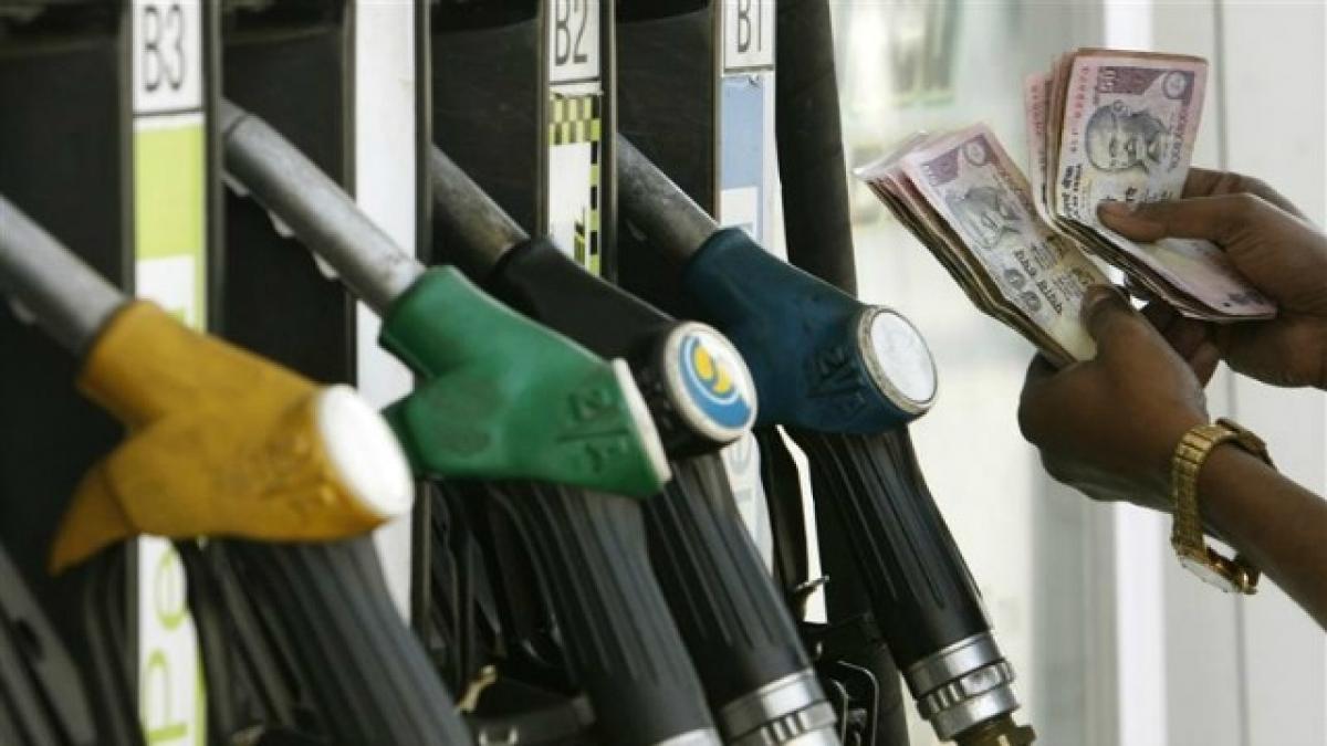 Delhi government plans to cut VAT on diesel from 18% to 17%