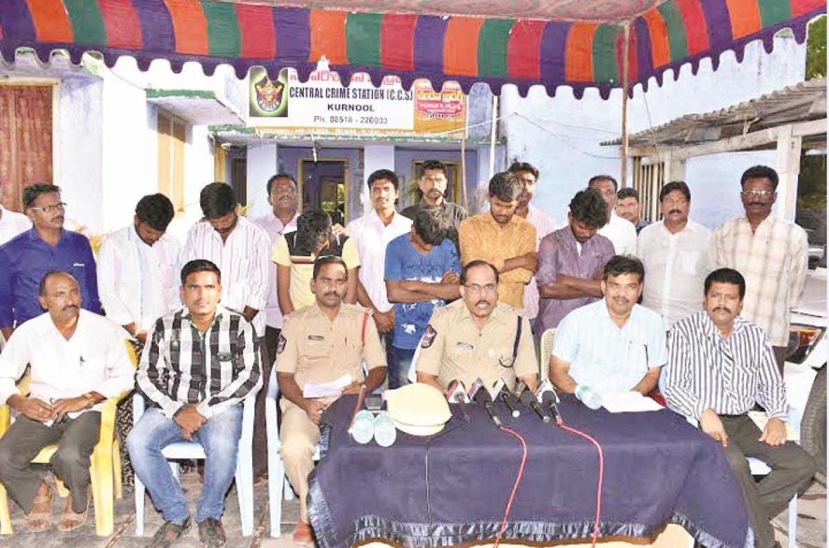 Six held for theft of vehicles