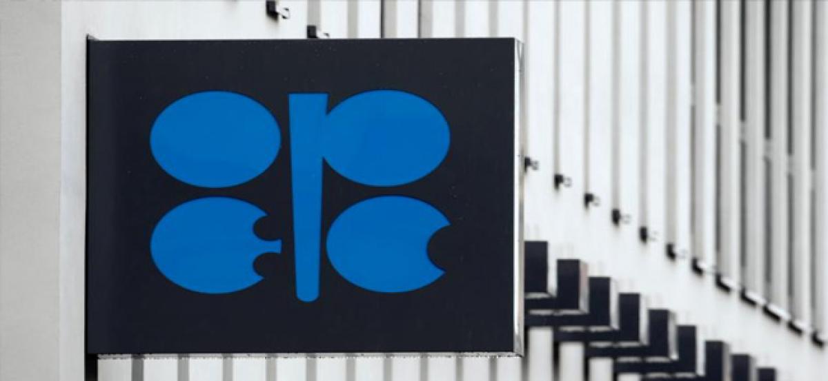 OPEC, non-OPEC hold informal talks to nail new oil cuts